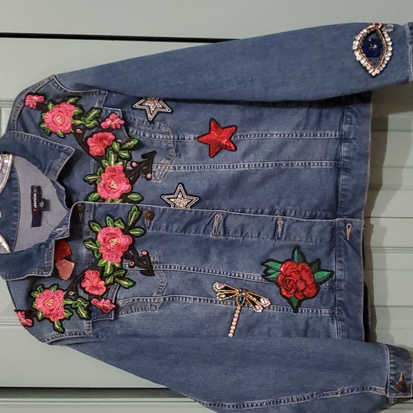 Heart/Eye Jean Jacket - Picture 2 of 7